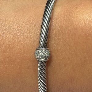 David yurman 4mm station pave diamond bracelet 
Size medium
